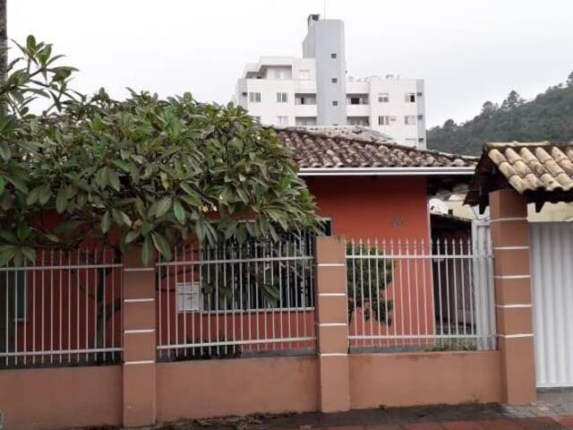 #077 - Casa para Venda em Itajaí - SC - 2