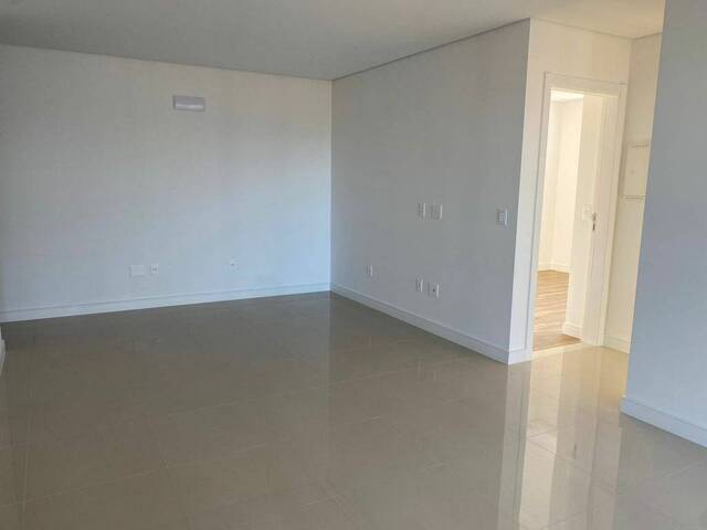 Apartamento para Venda em Navegantes - 4