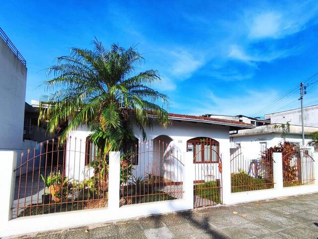 #485 - Casa para Venda em Itajaí - SC - 1
